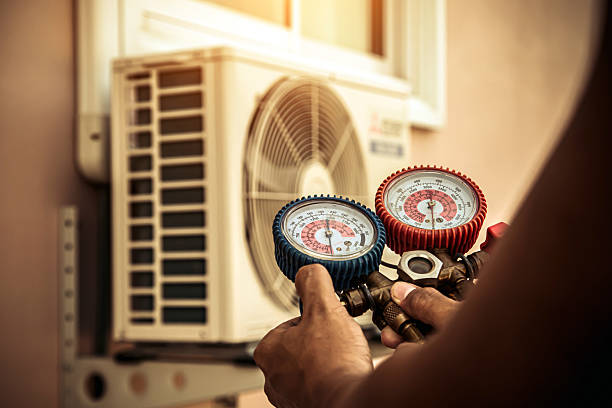 Professional Ac Installation technician working in Chester, TX